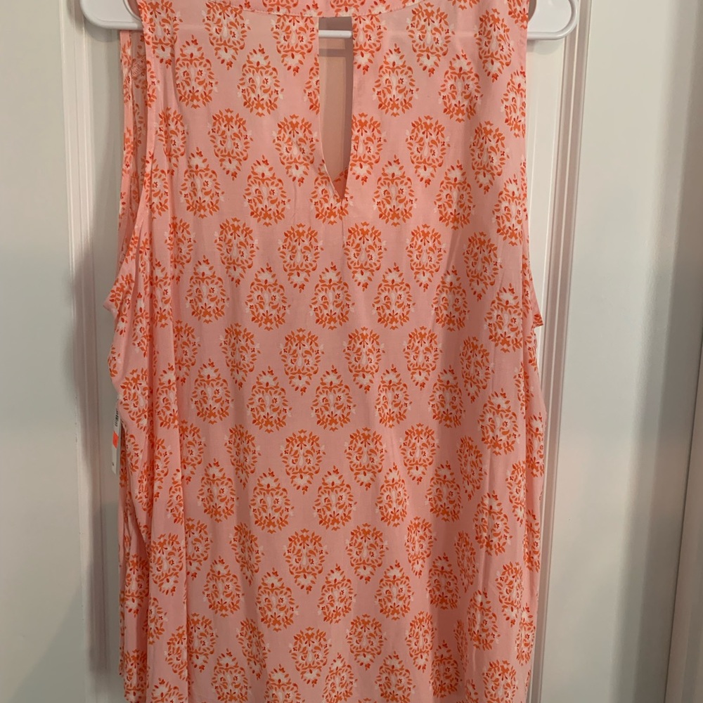 Woman’s top - Picture 2 of 2